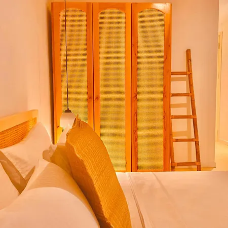 No908 Sunset Bar Otel