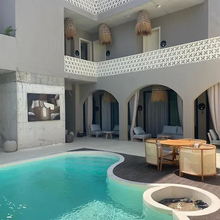Hotel No908spabar Cesme