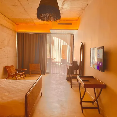 No908 Sunset Bar فندق *