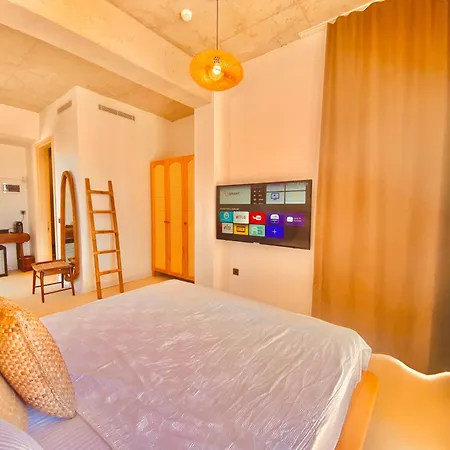 No908 Sunset Bar מלון *