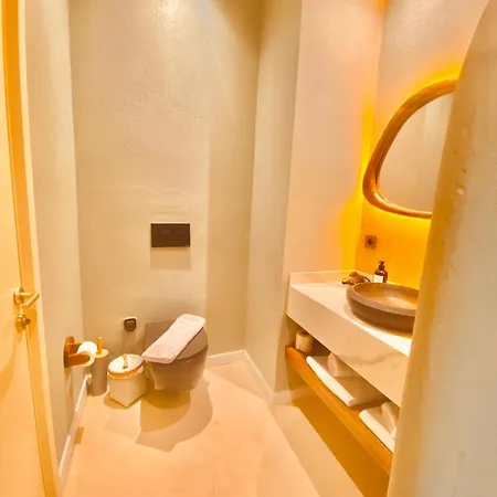 No908 Sunset Bar מלון *