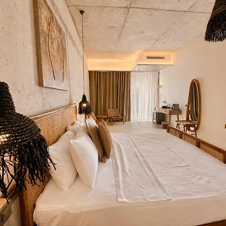 No908 Sunset Hotel *